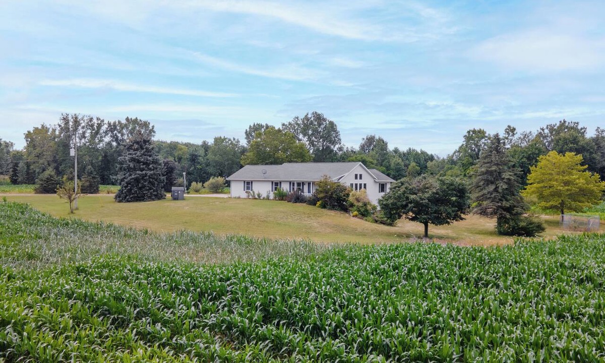 Fennville House | Acres Away - 50 Acre Farmland, Family Retreat, Private Yard