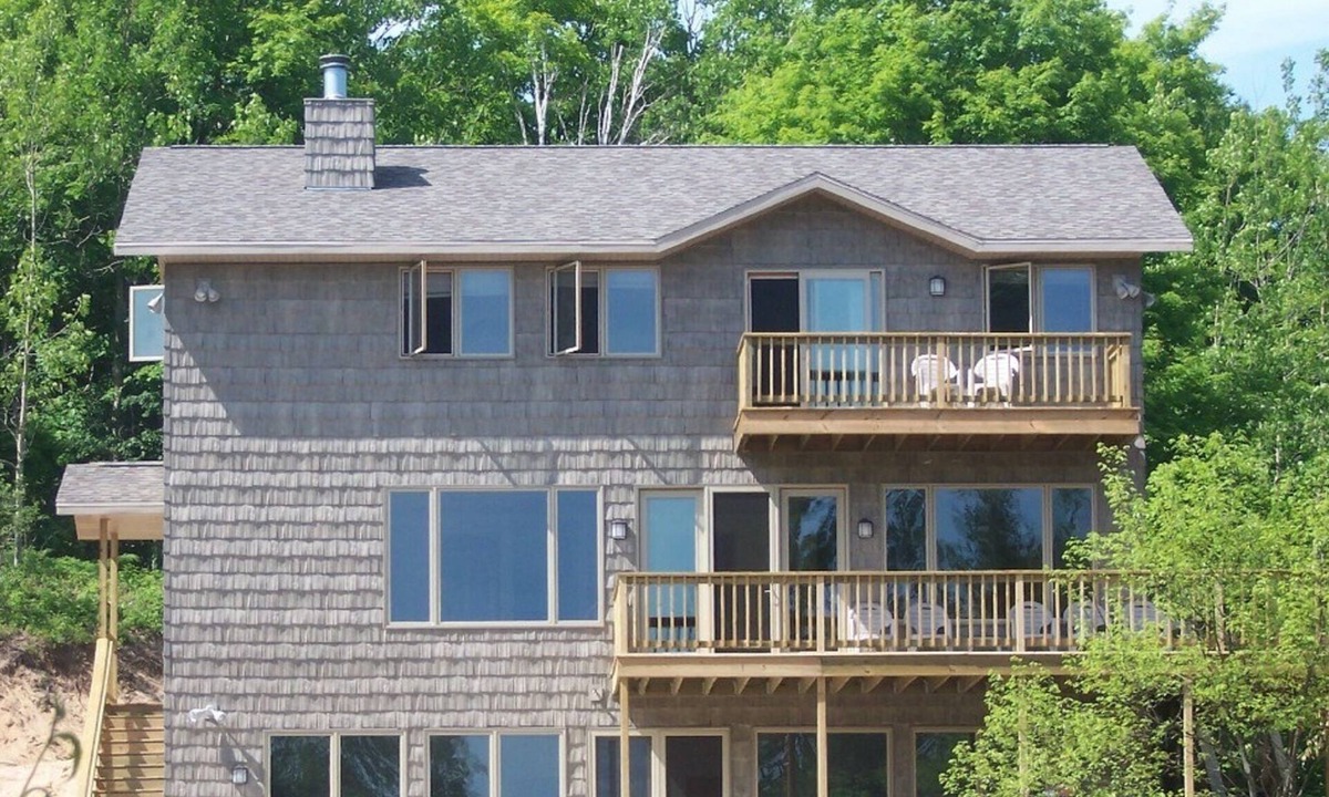 Sturgeon Bay House | BEST LOCATION bordering Whitefish Dunes State Park with the Best Sand Beach!