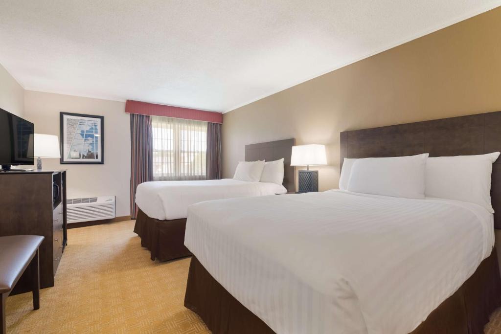 Canton Hotel | Best Western University Inn