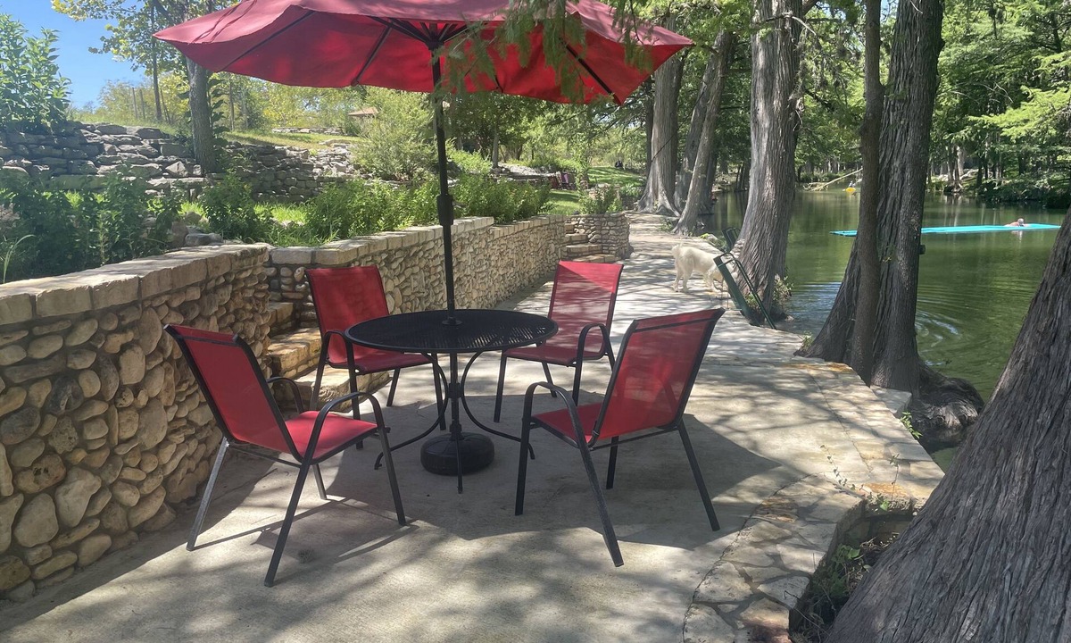 Hunt House | Cabin with wonderful view and Private River Access