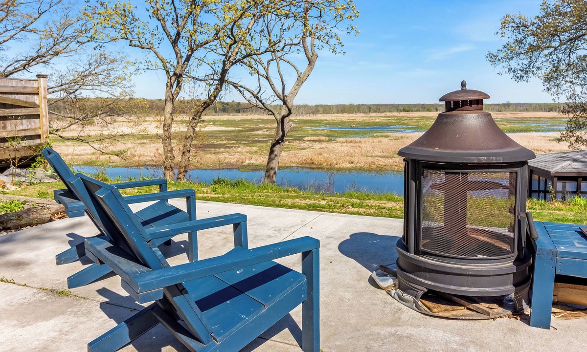 Saugatuck House | Cozy Cottage | Water Views w/Hot Tub & Sauna