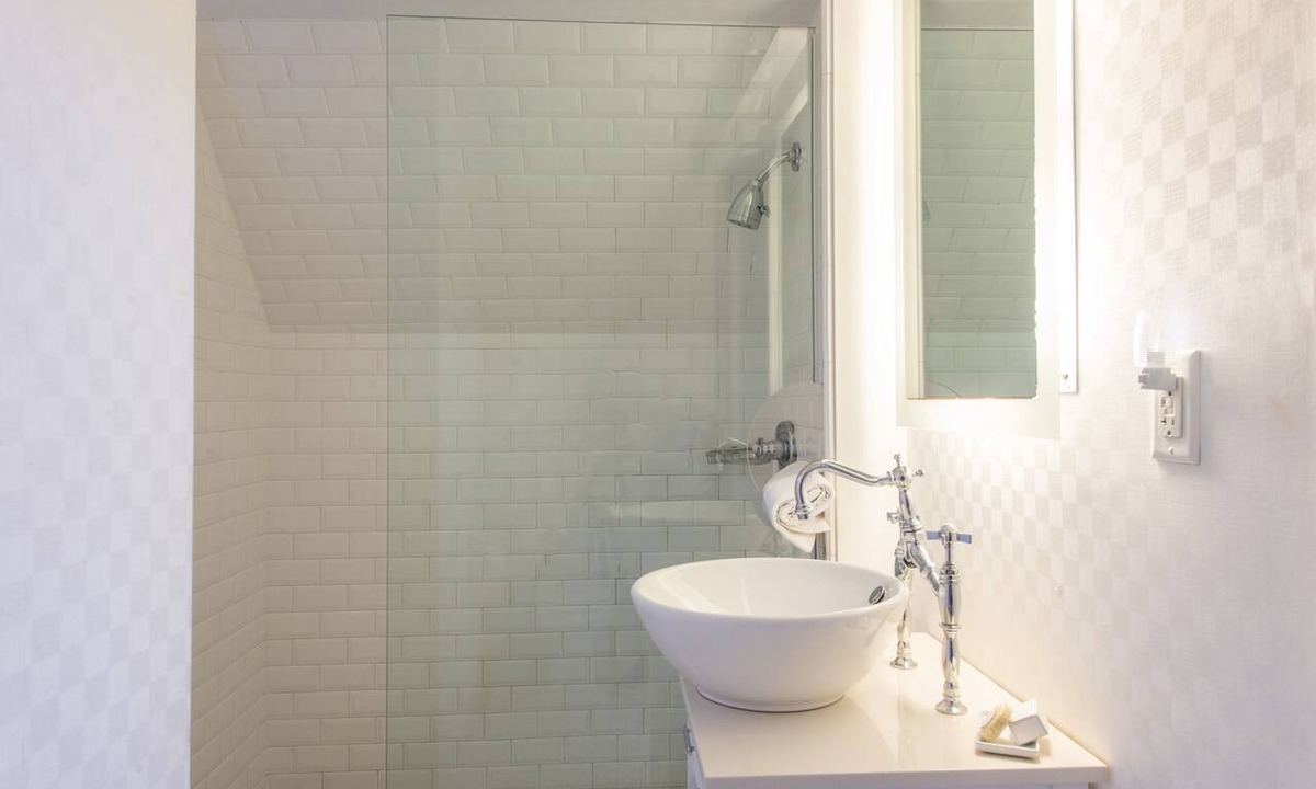 Exeter Hotel | Exeter Inn