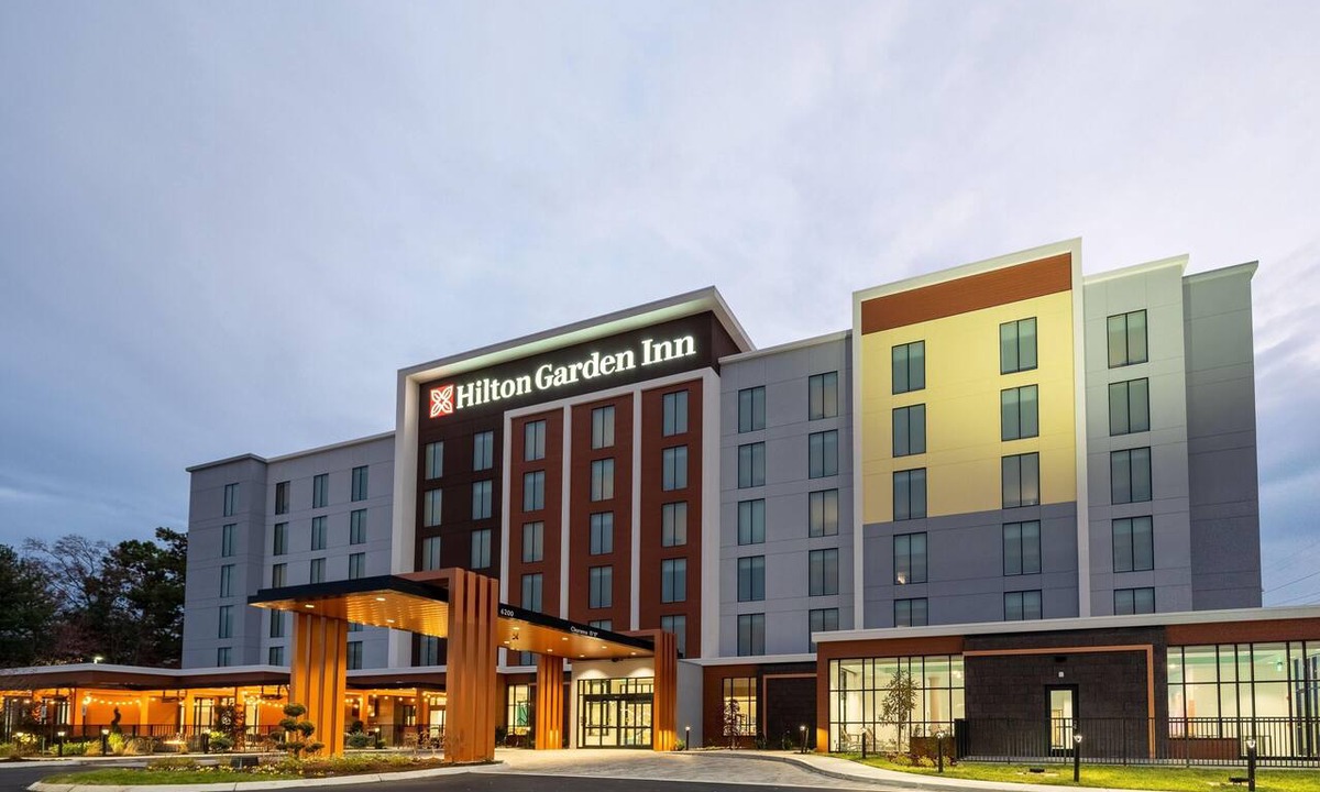 Queens Hotel | Hilton Garden Inn Flushing Laguardia