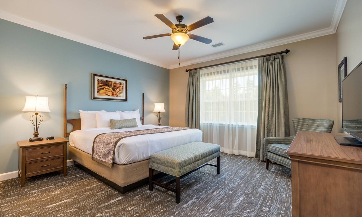 Williamsburg Resort | Holiday Inn Club Vacations Williamsburg Resort by IHG