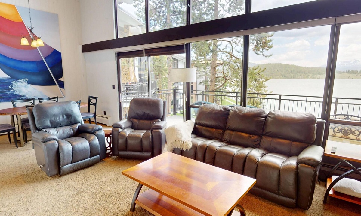 Dillon Condo | On Lake, WOW Views, Big Deck! Walk to Amp, Events, Parks, Marina, Tiki Bar