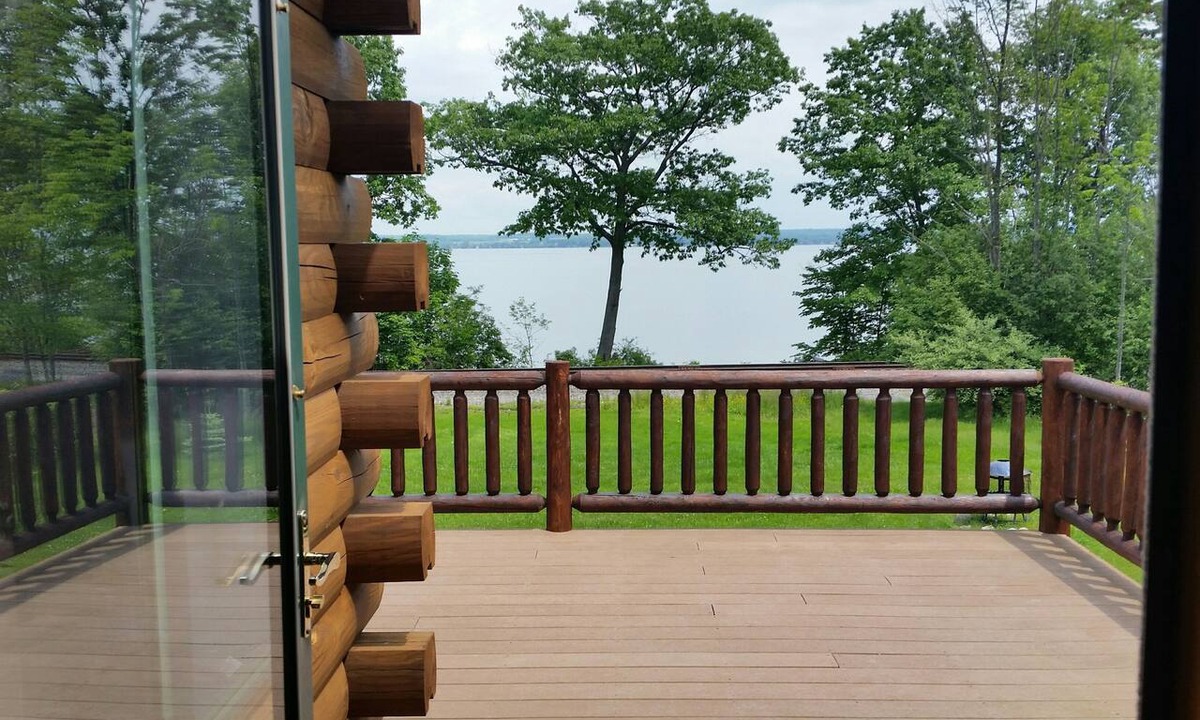 Town of Benton Cabin | Seneca lake Love Shack Route 14 Penn Yan NY in the heart of Wine Country