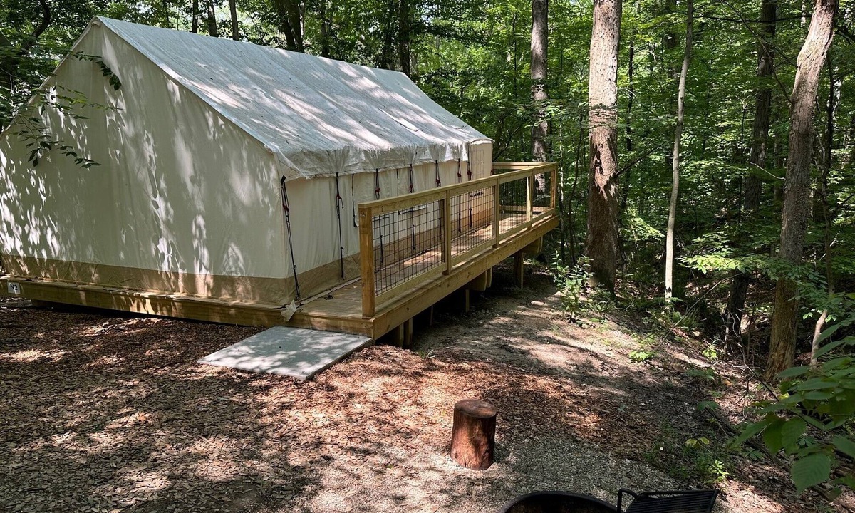 Cuyahoga Falls RV Rental | Valley Overlook - Glamping Tent N2 - the heart of Cuyahoga Valley National Park
