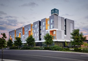 AC Hotel by Marriott Bloomington Mall of America in Bloomington