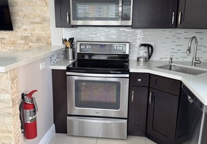 MODERN & LUXURY VACATION RENTAL 4 mins walk to the beach - AP4 in Pompano Beach