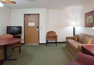 Norwood Inn Eagan - Luxury 1 King Living Room NS-Oversized in Eagan
