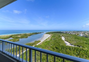 Stunning Beachfront Penthouse on 19th Floor I Desirable Front Unit in Marco Island