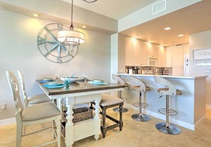 Waterfront Condo-Sleeps 6. Burnt Store Marina. Pool, Golf, boating, and more. in Punta Gorda