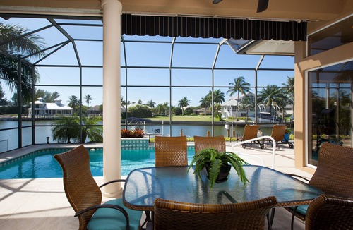 Marco Island House | 1st Class Luxury,Big Sunsets over the peaceful lagoon,Bikes & Walk to Beach