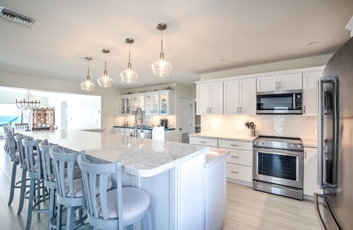 Little Venice House | Amazing Views! Dockage on the open water! Brand New 4 Bedrooms, Cabana Club!