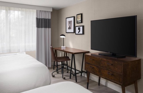 Plainview Hotel | Best Western Premier Plainview-Long Island Hotel