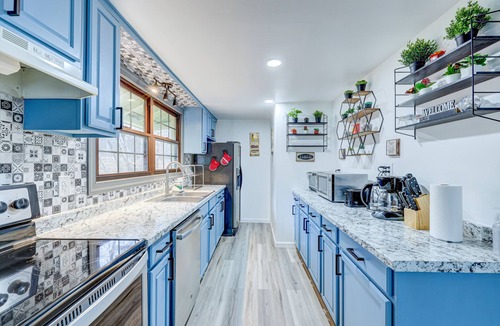 Bushkill Villa | Bushkill Villa w/Game Room, Sauna & Pool Access!