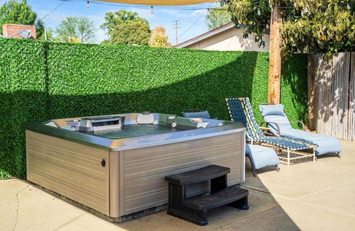 Southwest Anaheim House | Buzz's Battle Bunker, 8 minutes to Disney & POOL