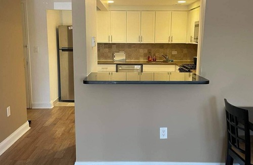 Queens Apartment | Cozy 1-bedroom apartment in pleasant Queens with AC and gym,30 min to manhattan