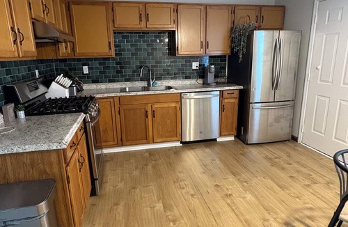 Ashley Oaks House | Cozy Corner, 3 bedroom close to campus and Powell medical mall