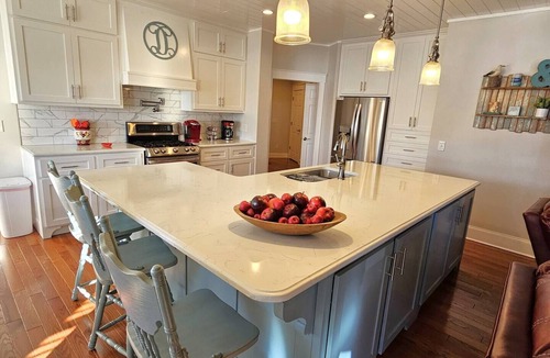 Shady Bay House | Devine Destination