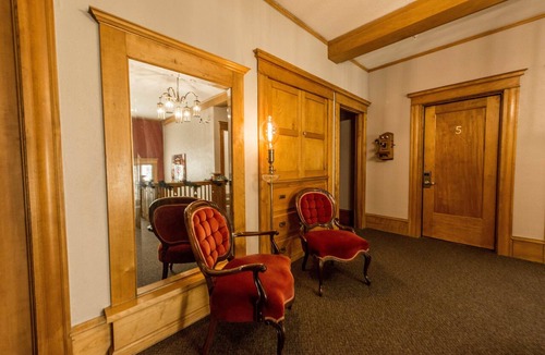 Capitol Hill Hostel | Ember Hostel