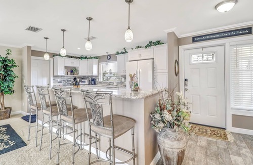 Caloosahatchee House | "ESCAPE IN THE CAPE" - Where memories will have you coming back again and again!