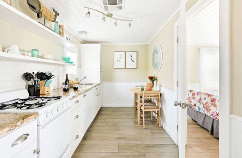 Old Town Condo | Flip Flop Inn – Cozy Downtown Condo, Walk to Beach