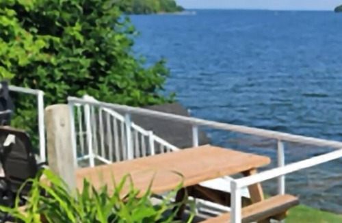 Whipholt Cabin | Leech lake cabin with gorgeous views! 2br/2ba pet friendly! 6 PERSON HOT TUB!