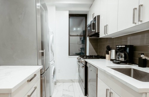 Manhattan Valley Apartment | Lovely 3BR Apt Steps from Central Park!