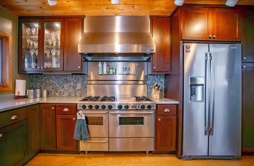 Hackensack House | Luxury Woman Lake home with entire separate guest house over garage