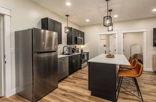 Harrisburg Apartment | Modern 1BR Downtown Near Stone Face