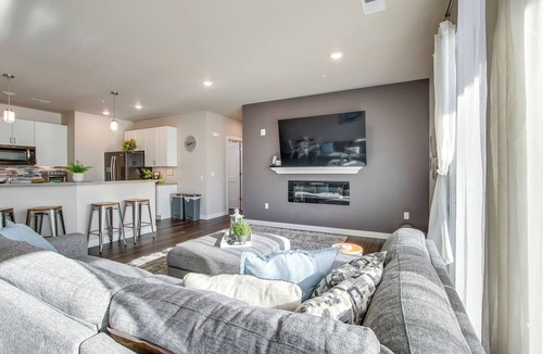 Sheboygan Apartment | Modern South Pier Condo on Sheboygan River!
