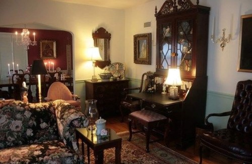 Manhattan Bed & Breakfast | Moore House Bed and Breakfast