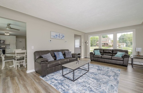 Canton House | NEW! Immaculate Home with Private Pool! Close to Pro Football Hall of Fame!