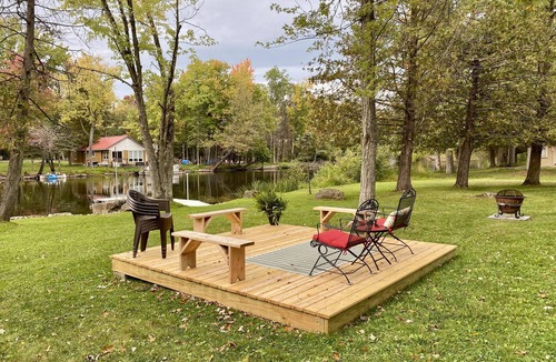 Krakow Cabin | Pine Bend River Retreat