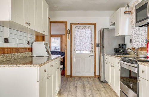 Graniteville Cottage | Pond Access: Waterfront Littleton Hideaway!