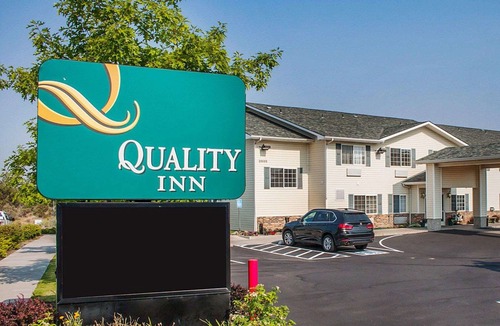 Boyd Acres Hotel | Quality Inn