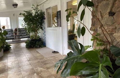 Fillmore Apartment | Quiet apartment at the mouth of meadow mountains. Located right off of i15.