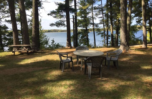 Hackensack Cottage | Rainbow's End Resort - Lakefront Cottages – Newly Remodeled with Private Beach