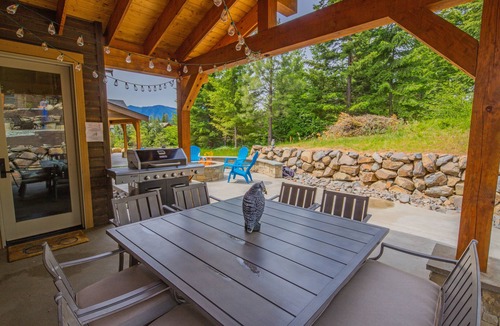Cle Elum House | Relax in LUXURY! *Fantastic Discounts* Centrally located in the Resort!