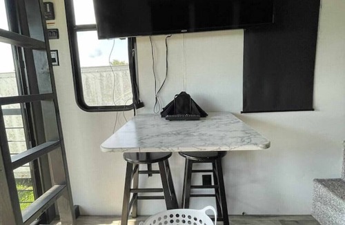 St. Joseph House | Riverfront Tiny Home 3 bed w/ Firepit and a View!