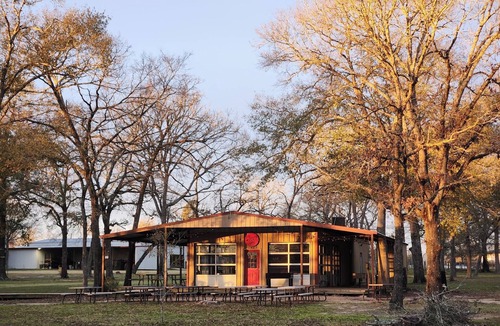 Hempstead Cabin | Rustic Ranch Bunkhouse Retreat- Sleeps 28+ -Pool & Pond