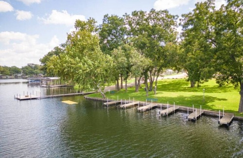 Burnet RV Rental | RV Site - Pull Through 28