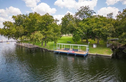 Burnet RV Rental | RV Site - Pull Through 37