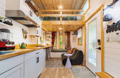 High Springs House | Soluna Zen Tiny Home: Springs, Sauna, Firepit, AC