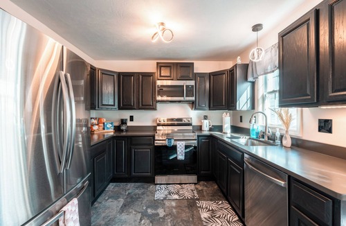 Worcester House | Spacious King Bed Near Downtown Worcester with Patio