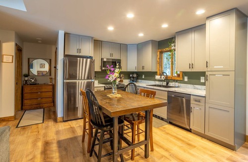 Matamoras Cabin | Three, Riverside, Cabins