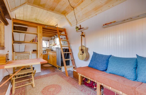Sandy Valley Cottage | Tiny House in the Mojave Desert near Las Vegas/The Hummingbird