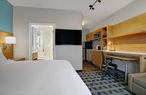 Woodbridge Hotel | TownePlace Suites by Marriott Potomac Mills Woodbridge
