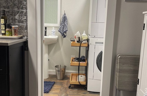 Lodi Cottage | Unwind@839 says it all! Charming cottage in Lodi, a wine country destination.